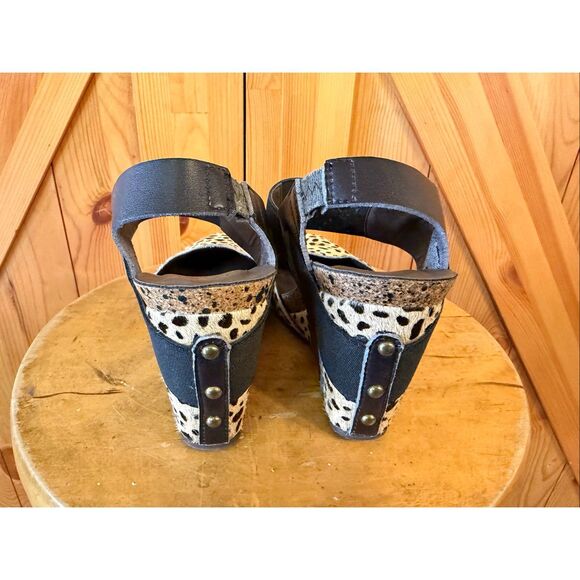 Corkys Timeout Leopard Print Calf Hair Wedges Heels Size 7 - Picture 4 of 8